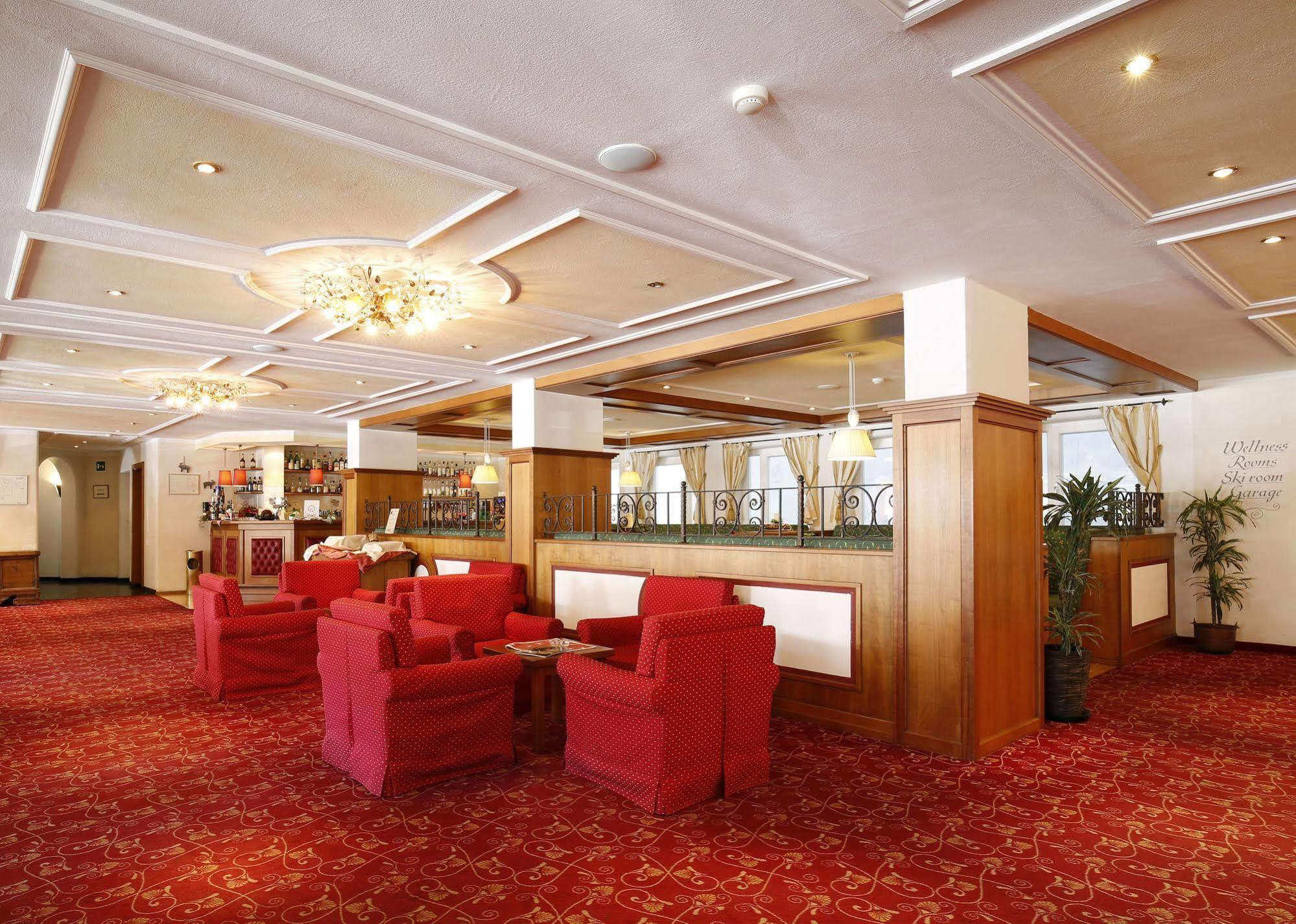 Th Corvara - Greif Hotel Екстериор снимка